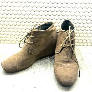 Tom’s Wedge Bootie